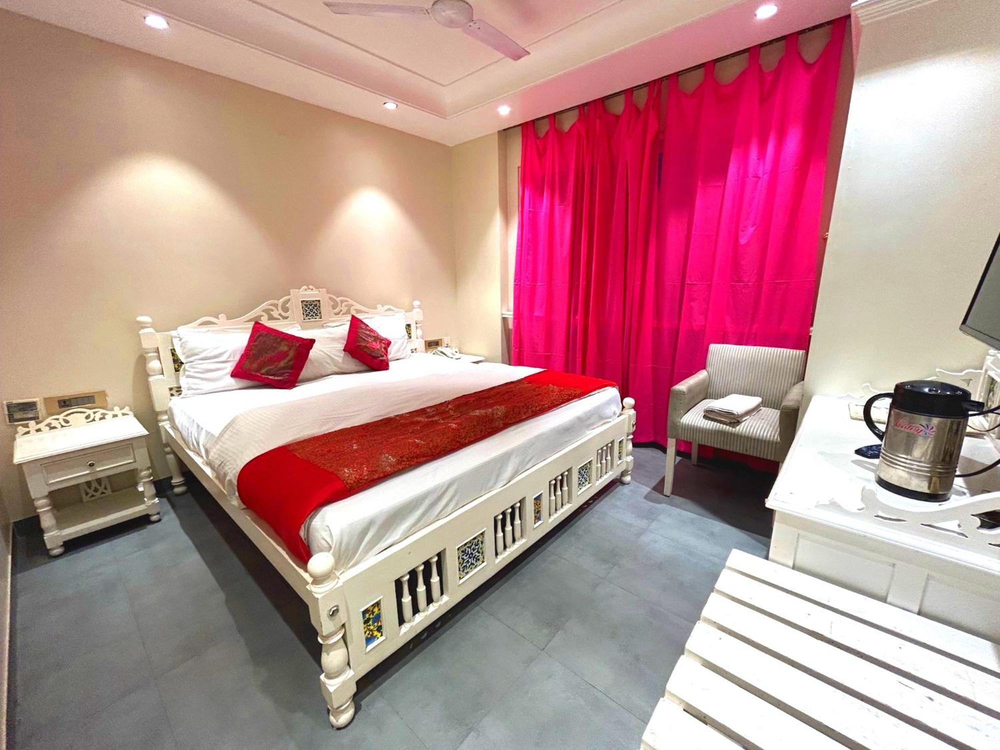 The Pinky Villa - Heritage Boutique Suites Nové Dillí Exteriér fotografie