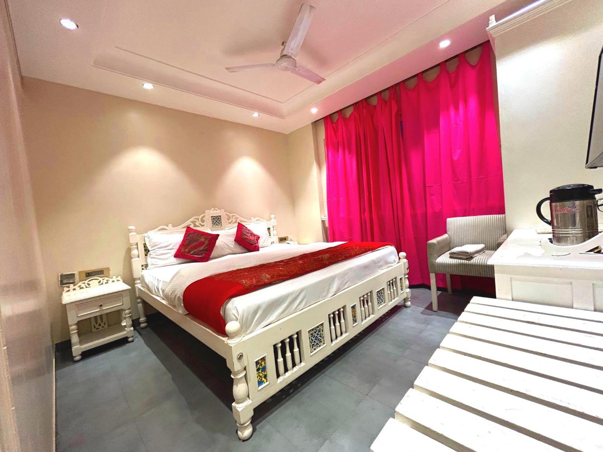 The Pinky Villa - Heritage Boutique Suites Nové Dillí Exteriér fotografie